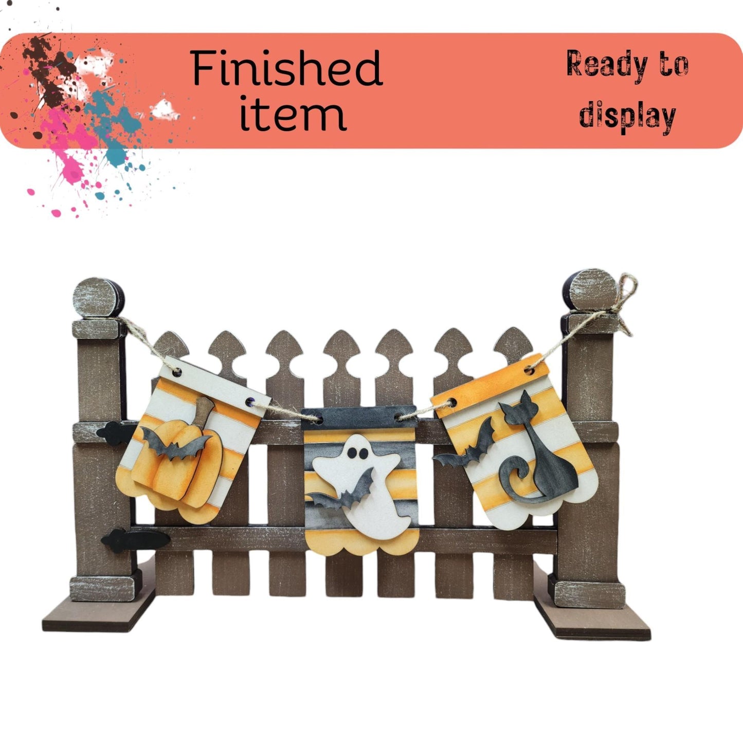 a picture of a fence that has some items on it
