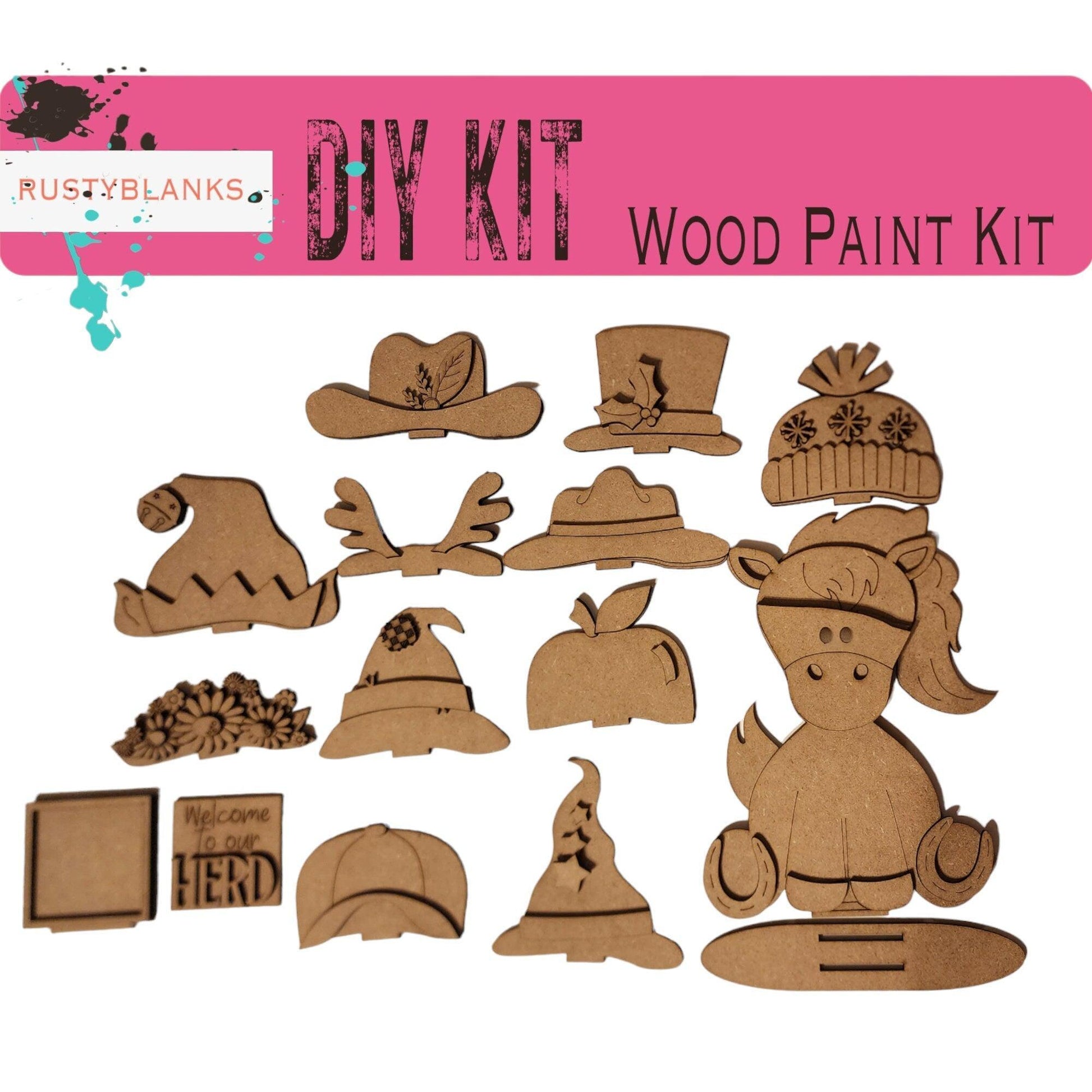 Interchangeable Horse with 11 Seasonal Hats, Insert and tile holder, Season DIY Decor - RusticFarmhouseDecor