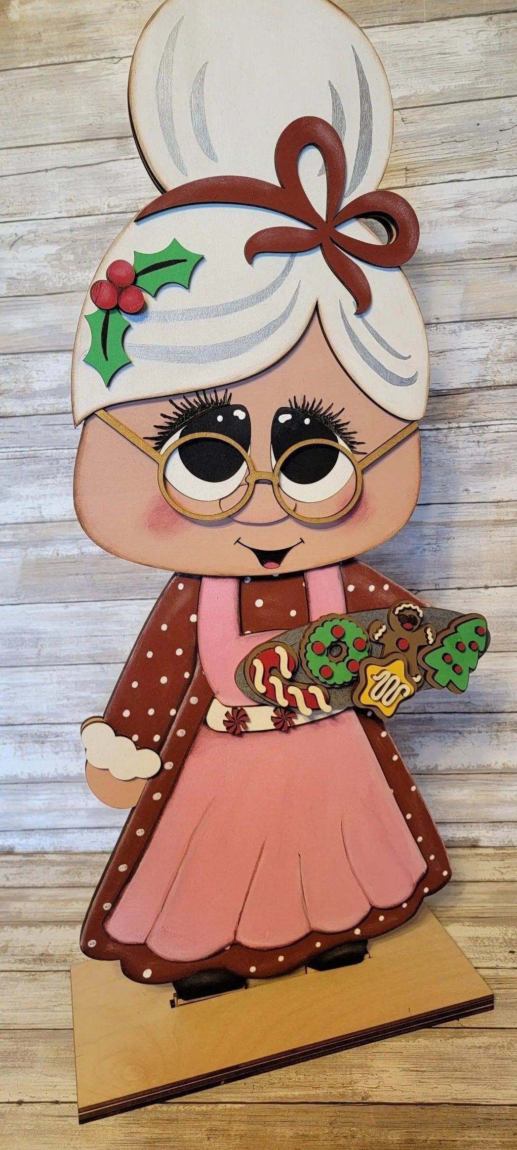 Mr & Mrs Claus Standing Greeters, Christmas Porch Decor, Santa Claus, Christmas Home decor - RusticFarmhouseDecor
