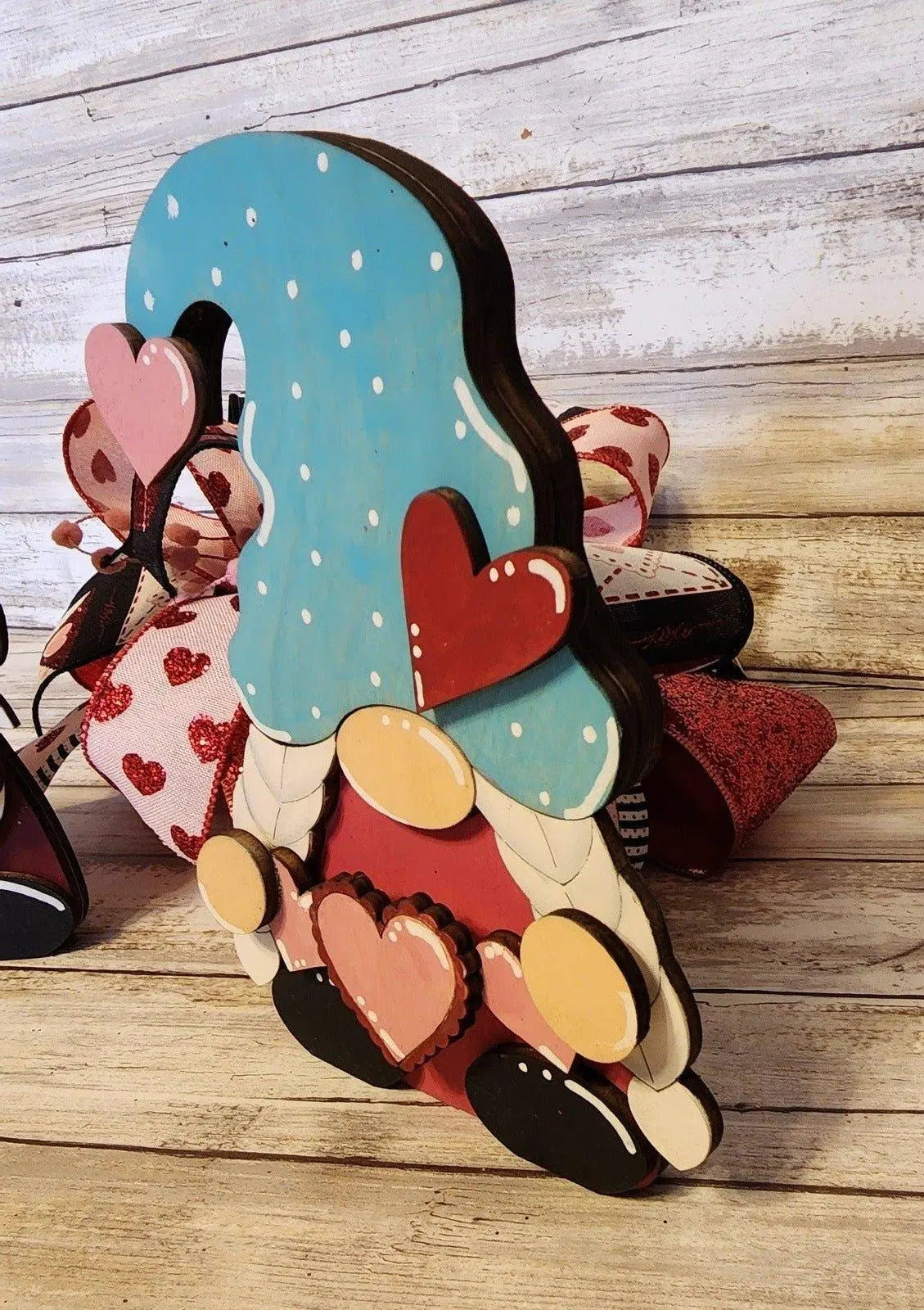 Sitting Boy & Girl Gnome, Gnome Shelf Sitters, DIY Wood Gnomes DIY - RusticFarmhouseDecor