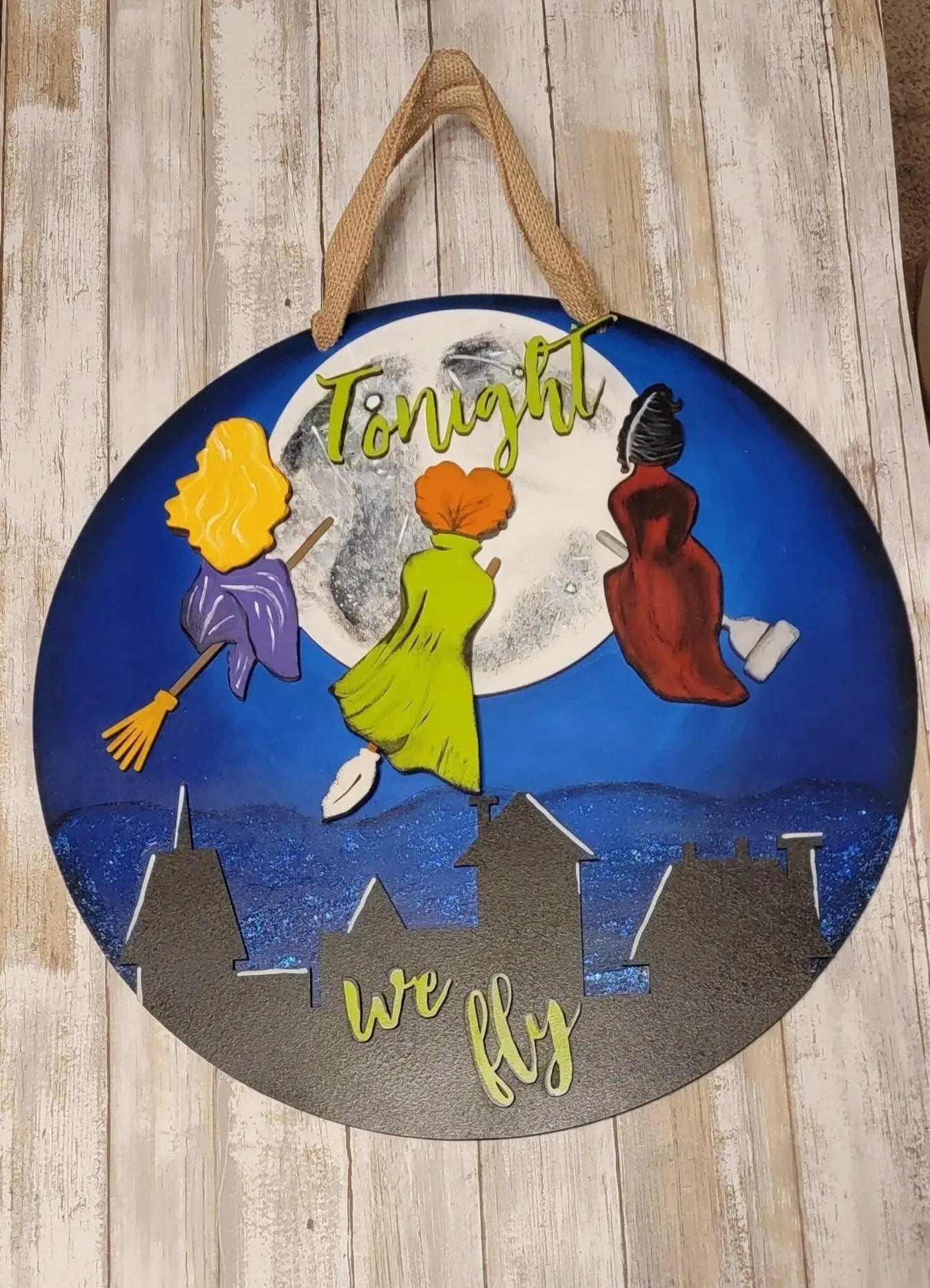 Tonight we fly Halloween DIY Door Hanger - RusticFarmhouseDecor