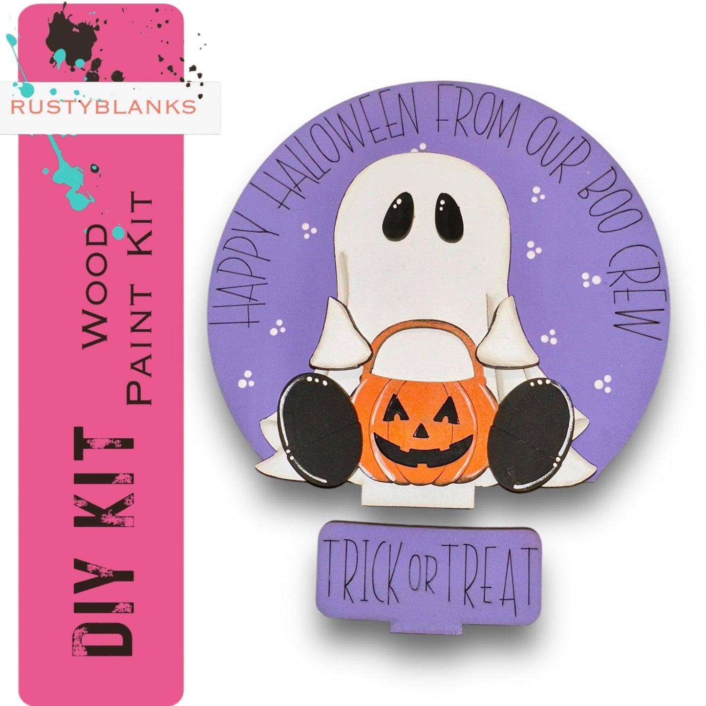 a plate with a ghost holding a trick or treat on it