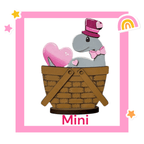 a picture of a mouse in a basket