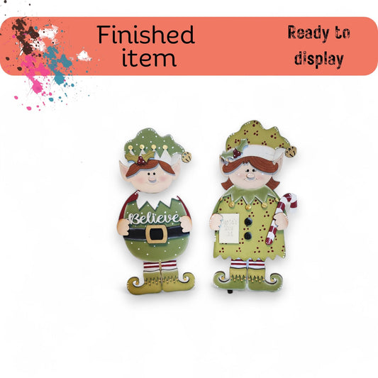 a picture of a couple of christmas decorations