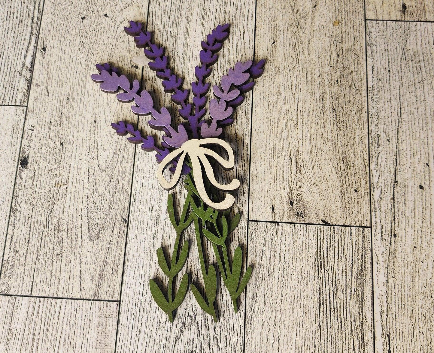Premade Lavender Tiered Tray Decor, Fresh Cut Lavender display - RusticFarmhouseDecor