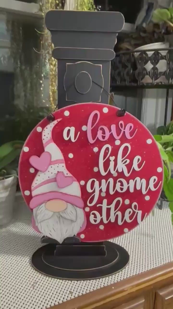 DIY Gnome Valentines Door Hanger - A love like gnome other