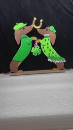 St. Patrick's Doxie Sausage Dachshund Dog Couple Sign DIY Shelf Sitter Craft
