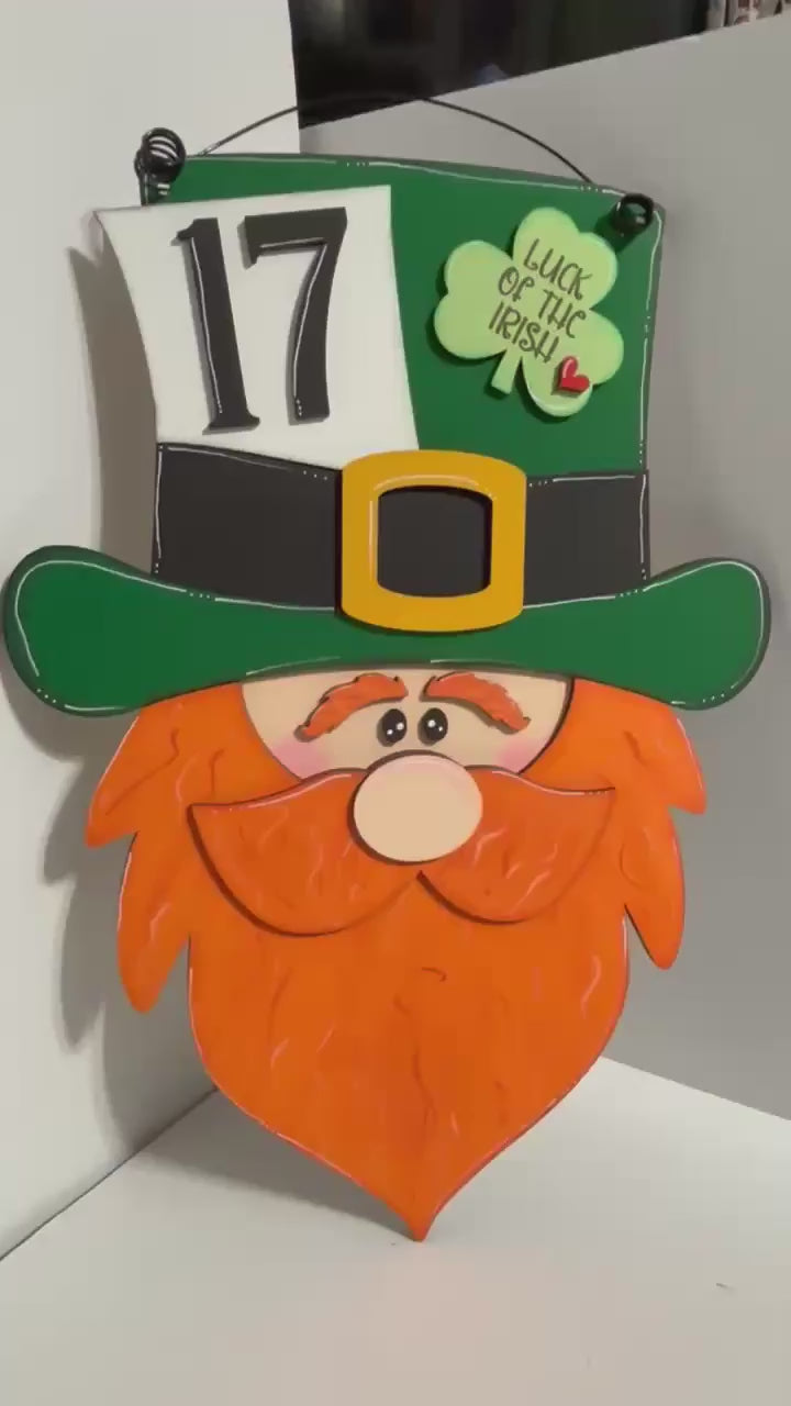 DIY Luck of the Irish Leprechaun Door Hanger | St. Patrick’s Day Décor