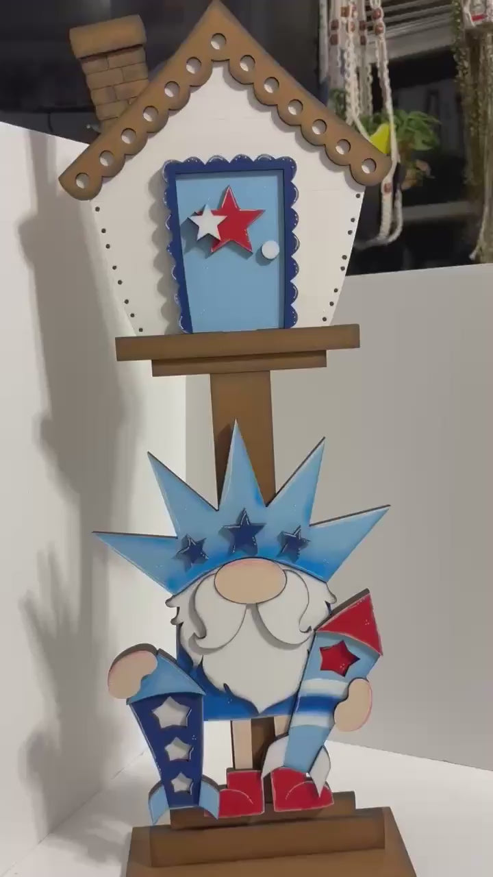 Fourth of July Gnome Insert for our Interchangeable Birdhouse Post