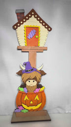 DIY Halloween Highland Birdhouse Insert – Highland Themed Fall Wood Craft Kit – Unpainted MDF Cutout – Interchangeable Birdhouse Decor