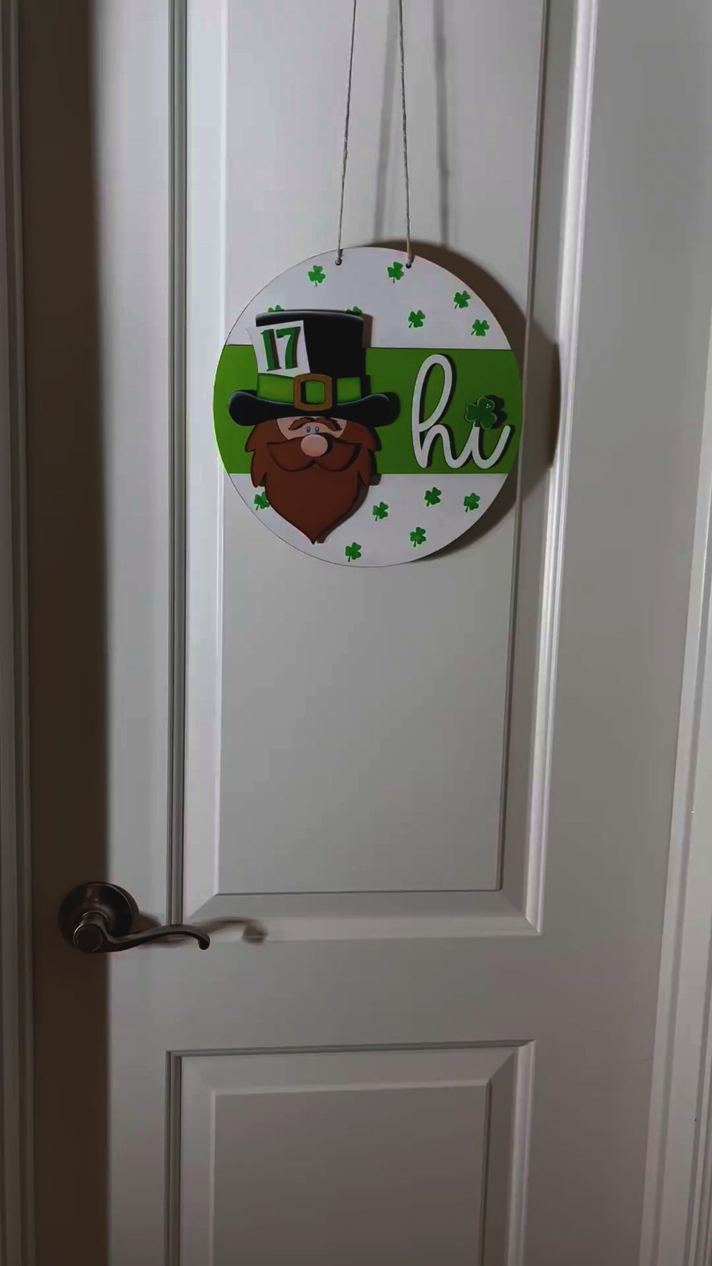 Leprechaun Hi round door hanger | St. Patrick’s Day Décor