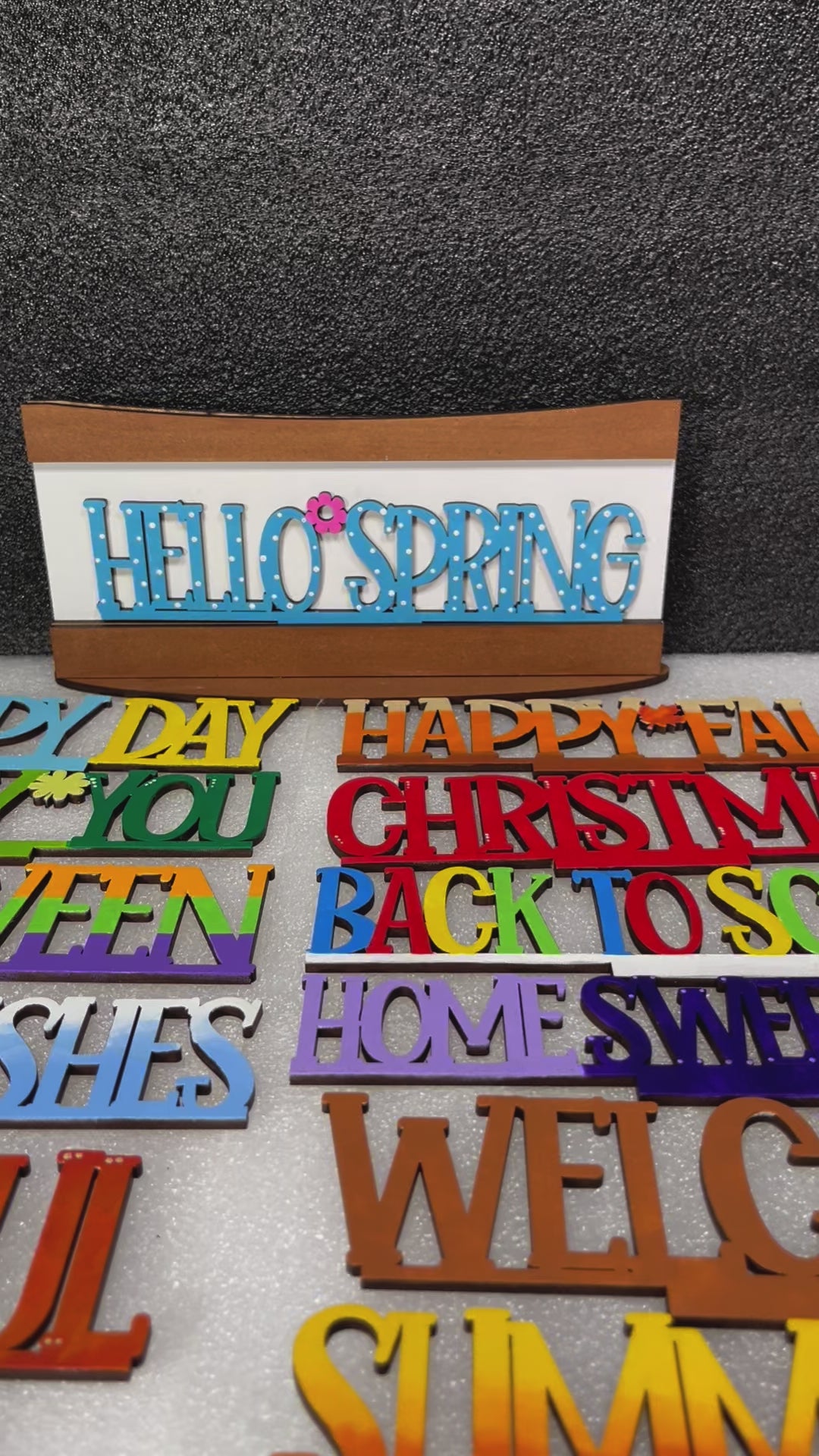 BASE - Interchangeable Crate Base for Basket Inserts with Holidays Inserts