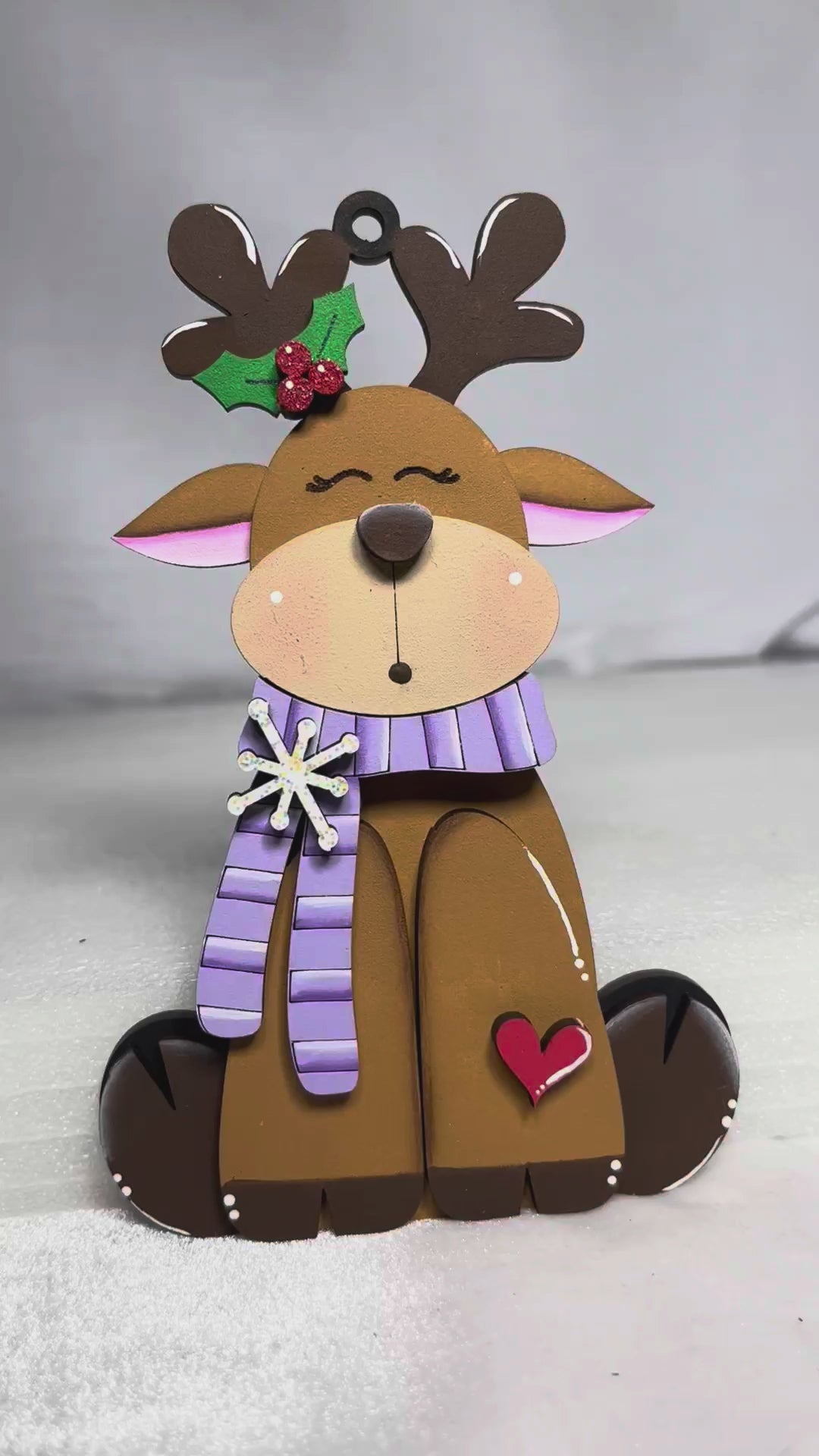 DIY Sitting Reindeer Ornament – Christmas Wood Paint Kit – Unfinished Holiday Craft
