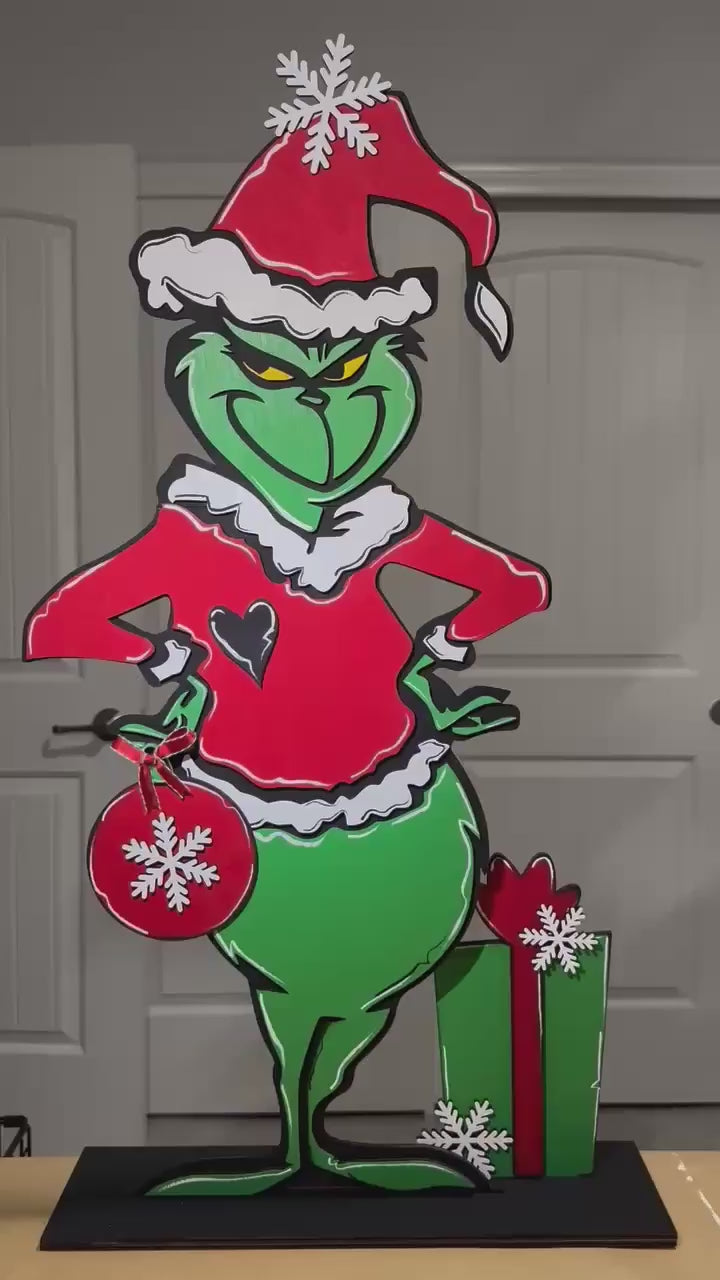 Standing Grinch with Present Christmas Decor DIY Kit