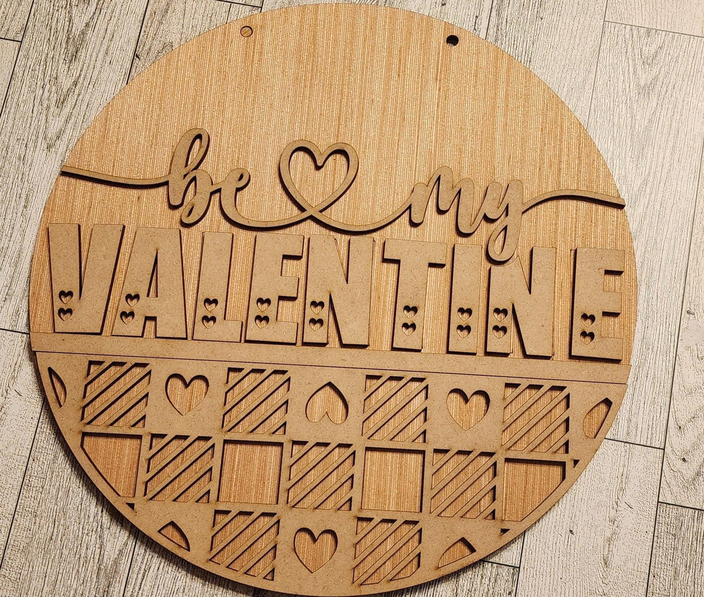 Be my Valentines Door Hanger DIY - RusticFarmhouseDecor