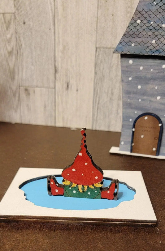 Christmas Village Ice Skating Rink with Elves DIY - RusticFarmhouseDecor
