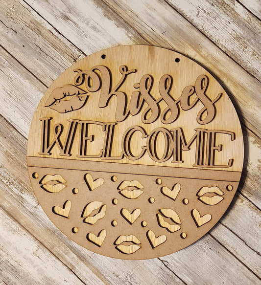 Kisses Welcome Valentines Door Hanger DIY - RusticFarmhouseDecor