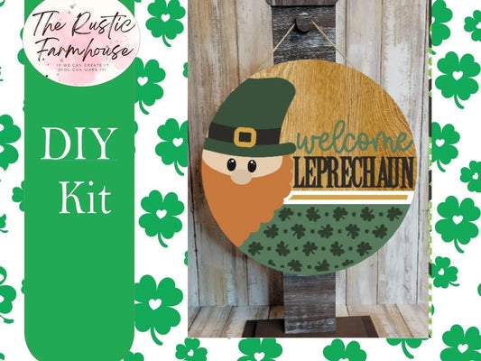 Welcome Leprechauns Door Hanger, St. Patrick's Day Door Hanger, Gnome Leprechaun Door Hanger, Irish Leprechaun Door Hanger DIY - RusticFarmhouseDecor
